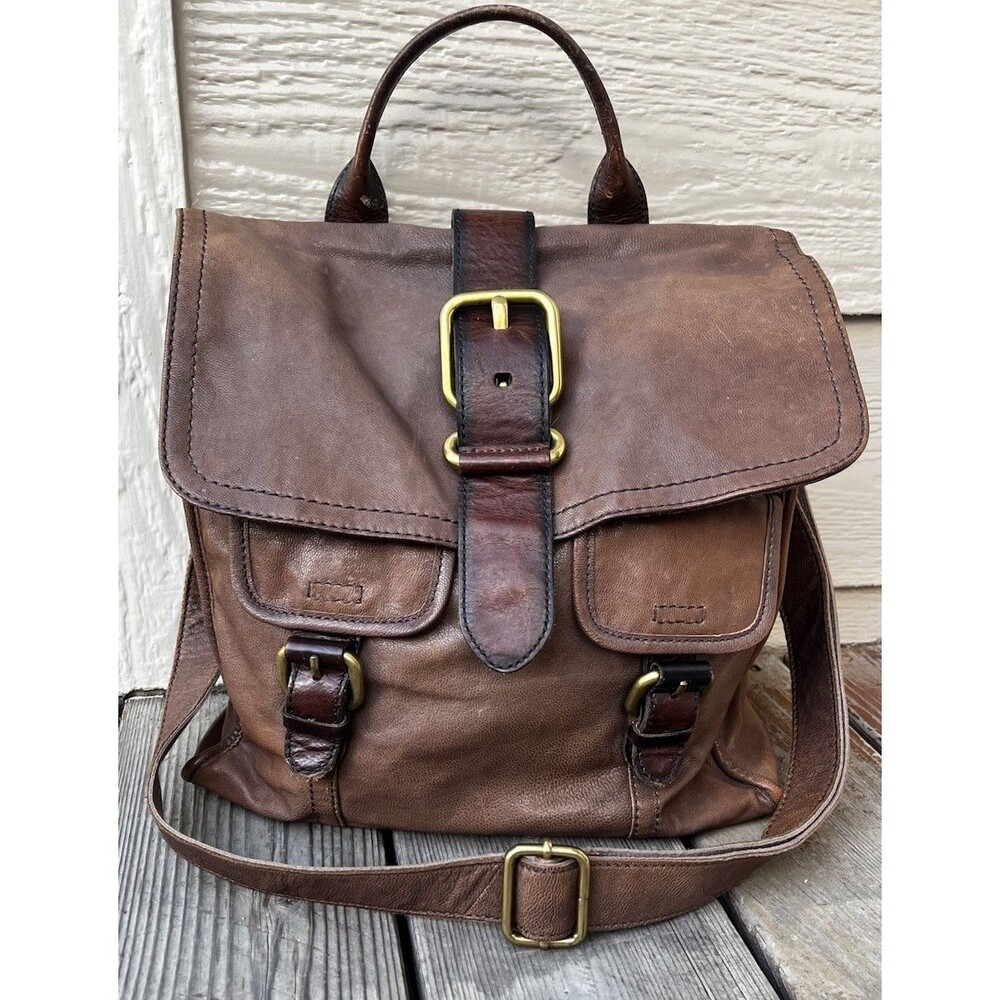 Fossil Brown Leather Shoulder Bag Flap Front Pockets Key Charm Distressing